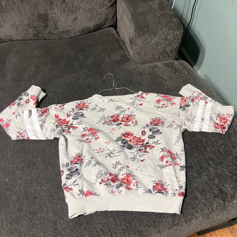sweater - Picture 5 of 5